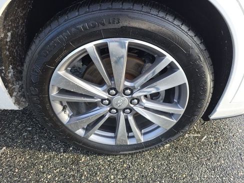 Used 2020 Cadillac XT6 Premium Luxury image 9