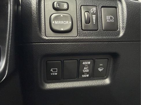 Used 2023 Toyota 4Runner Limited AWD/4WD image 16