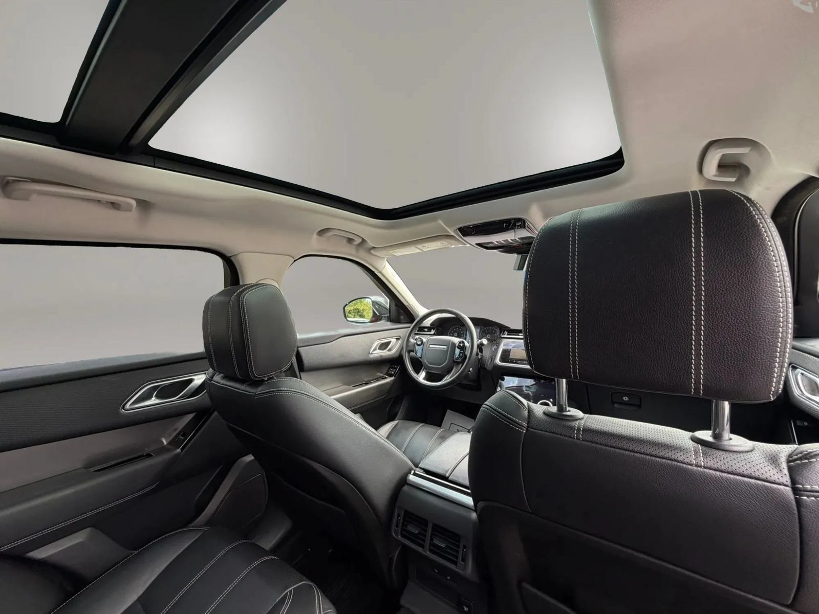 Used 2020 Land Rover Range Rover Velar S AWD/4WD image 30