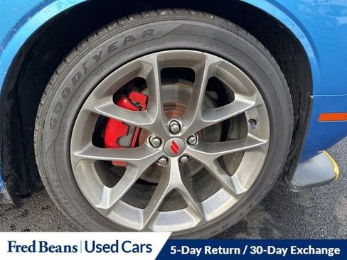 Used 2019 Dodge Challenger R/T w/ Plus Package image 11