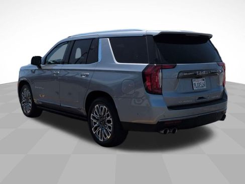 Used 2024 GMC Yukon Denali Ultimate AWD/4WD image 7