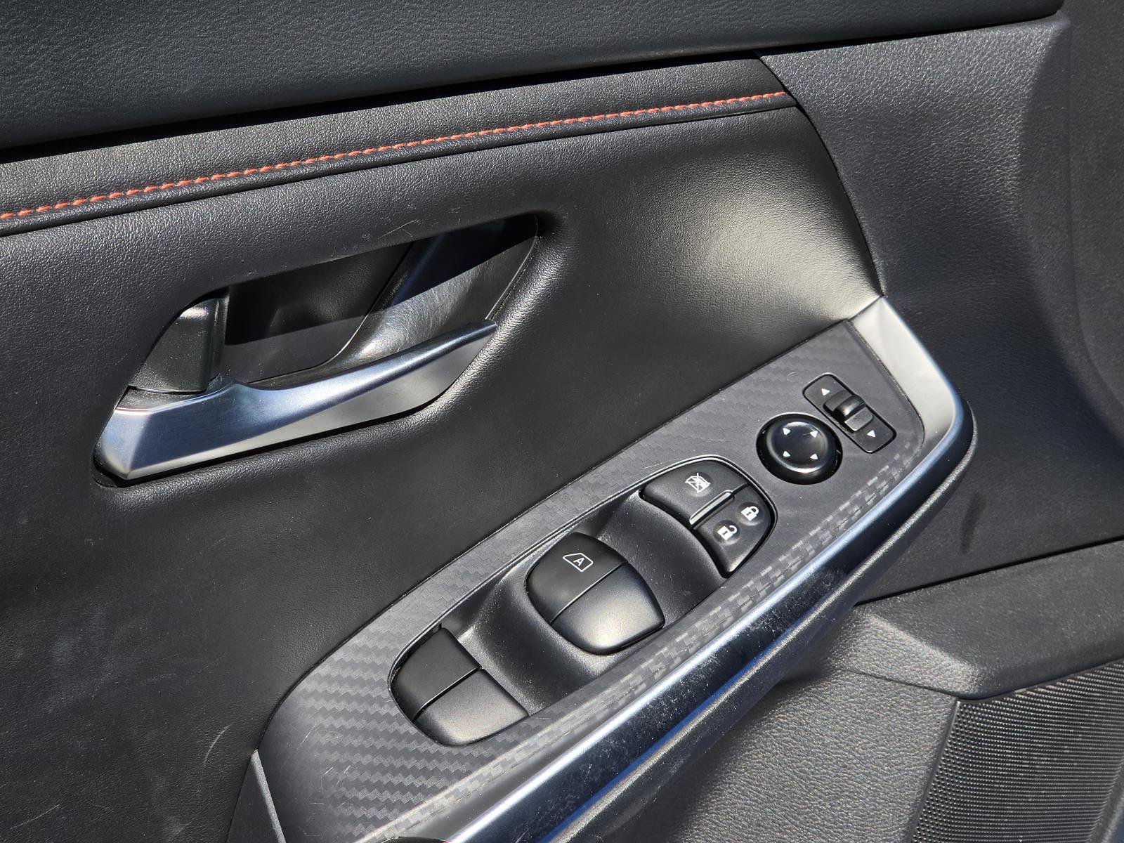 Used 2025 Nissan Sentra SR FWD image 28