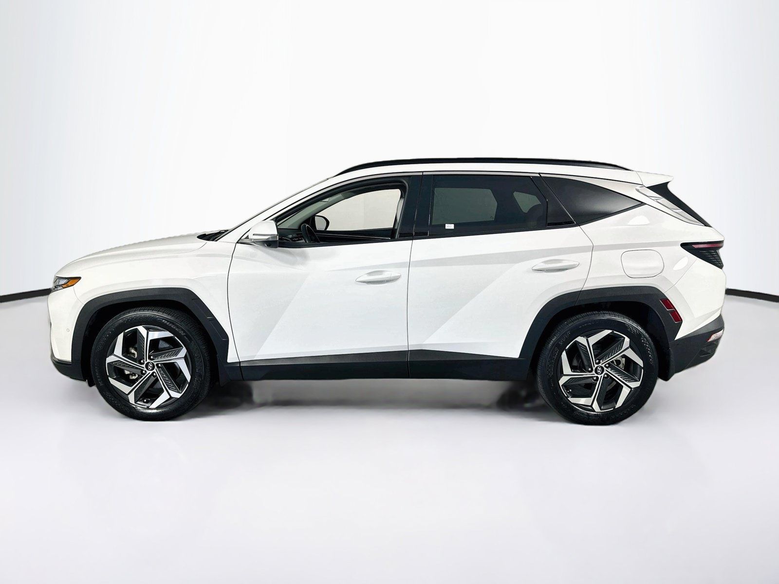 Used 2024 Hyundai Tucson Limited FWD image 8