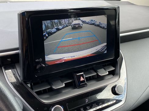 Used 2024 Toyota Corolla LE image 27