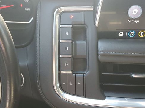 Used 2021 Chevrolet Tahoe LT image 33