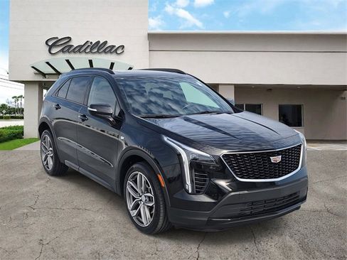 Used 2023 Cadillac XT4 Sport image 7