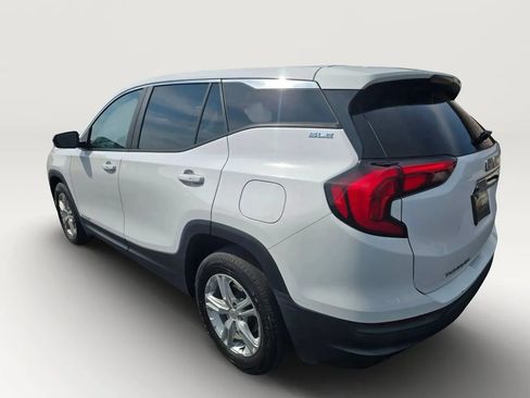 Used 2021 GMC Terrain SLE FWD image 3
