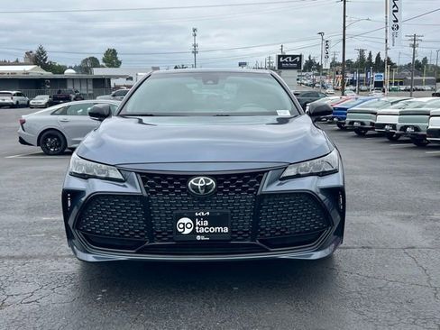 Used 2019 Toyota Avalon XSE w/ All Weather Liner Package FWD image 6
