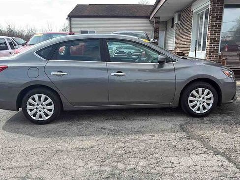Used 2019 Nissan Sentra S image 1