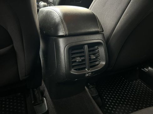 Used 2017 Jeep Cherokee Sport w/ Cold Weather Group image 15