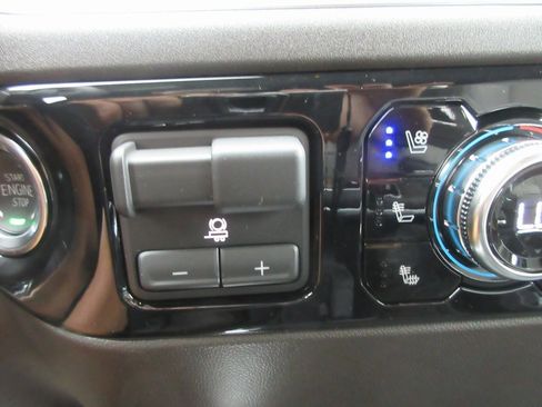 New 2026 GMC Sierra 1500 SLT w/ SLT Premium Package image 20