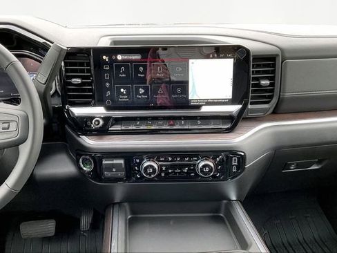 New 2026 GMC Sierra 2500 SLT w/ SLT Premium Package AWD/4WD image 8