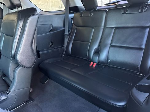 Used 2020 Ford Explorer Limited w/ Class III Trailer Tow Package image 14