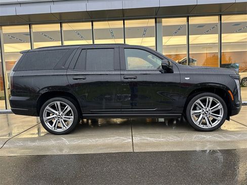 New 2026 Cadillac Escalade Sport w/ Touring Package image 6