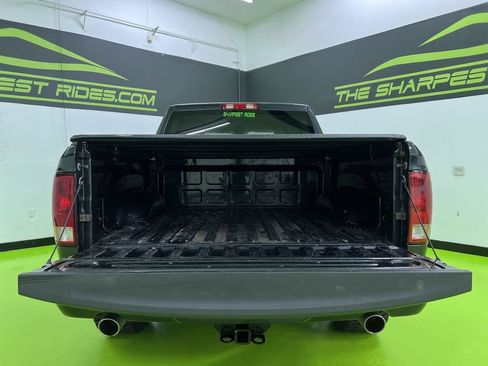 Used 2017 RAM 1500 Express w/ Express Value Package AWD/4WD image 9