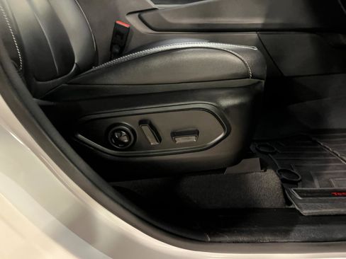 Used 2023 Jeep Grand Cherokee Limited w/ Trailer Tow Prep Group (B) image 40