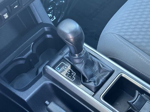 Used 2022 Toyota Tacoma SR5 image 20