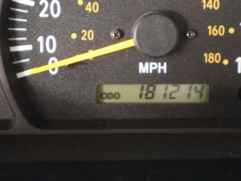 Used 2004 Toyota Tundra SR5 image 14