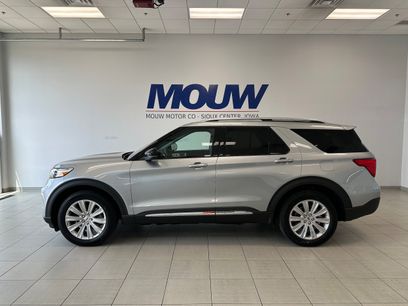 Used 2024 Ford Explorer Limited w/ Limited Technology Package