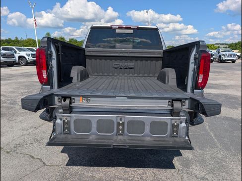 Used 2022 GMC Sierra 1500 SLT w/ SLT Convenience Package AWD/4WD image 20
