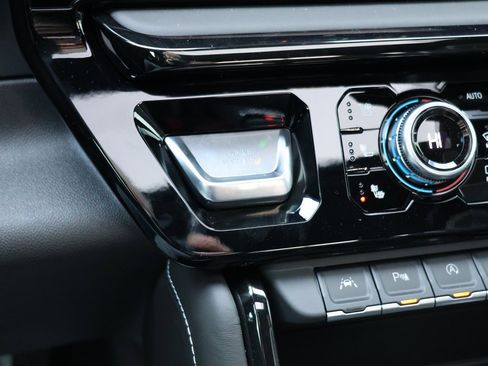 New 2025 GMC Sierra 1500 AT4X image 24