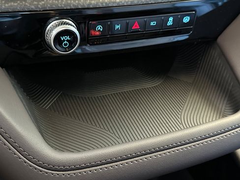 New 2026 Ford Explorer Platinum image 30