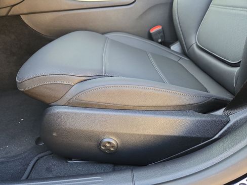 New 2026 Mercedes-Benz C 300 Sedan image 17