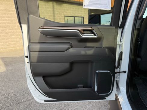 Used 2024 Chevrolet Silverado 1500 RST w/ Max Trailering Package image 41