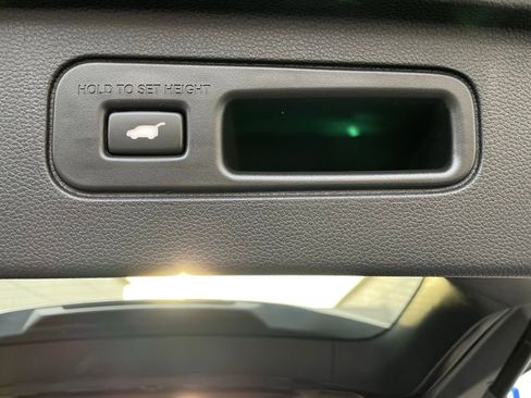 Certified 2025 Honda Pilot EX-L image 42