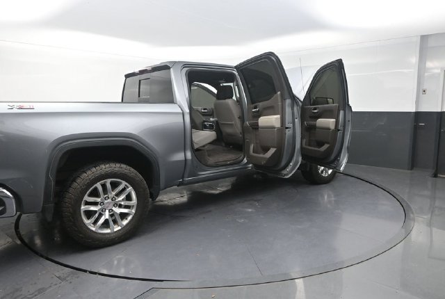 Used 2020 GMC Sierra 1500 SLT w/ SLT Premium Plus Package AWD/4WD image 45