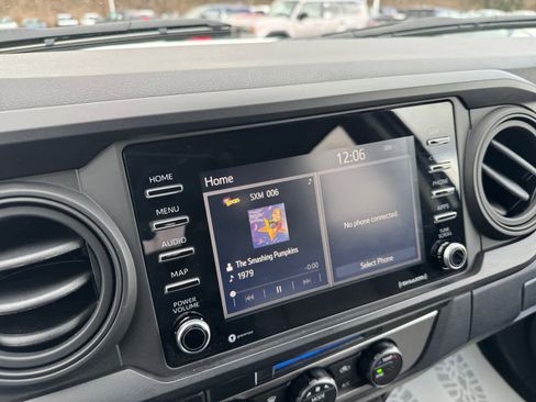 Used 2023 Toyota Tacoma SR image 19