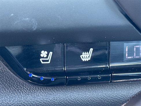 Used 2017 Chevrolet Camaro SS w/ 50th Anniversary Edition image 23