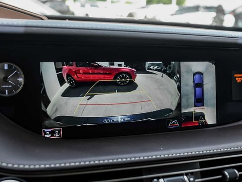 Used 2019 Lexus LS 500 w/ Interior Upgrade Package RWD image 29