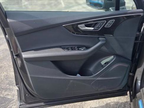 Used 2022 Audi Q7 2.0T Premium image 12