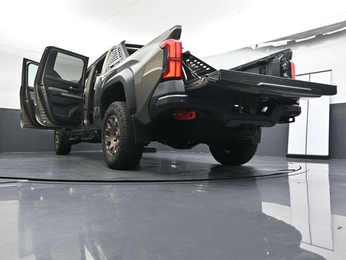 Used 2024 Toyota Tacoma Trailhunter image 45