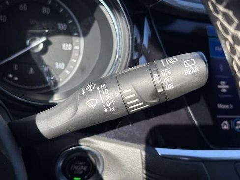 Used 2020 Buick Encore GX Select image 21