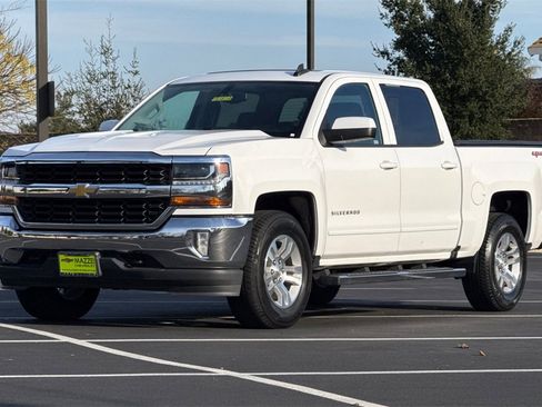 Used 2017 Chevrolet Silverado 1500 LT w/ All Star Edition image 15