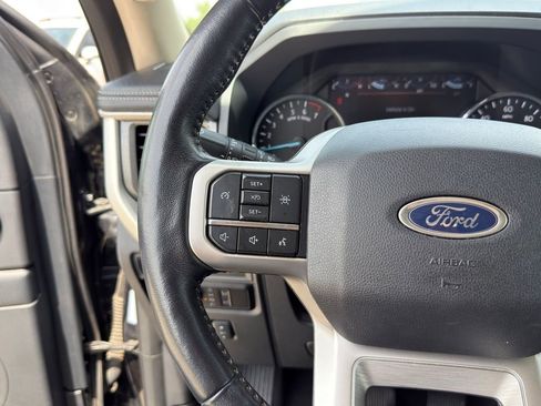 Used 2024 Ford Expedition Max XLT image 15