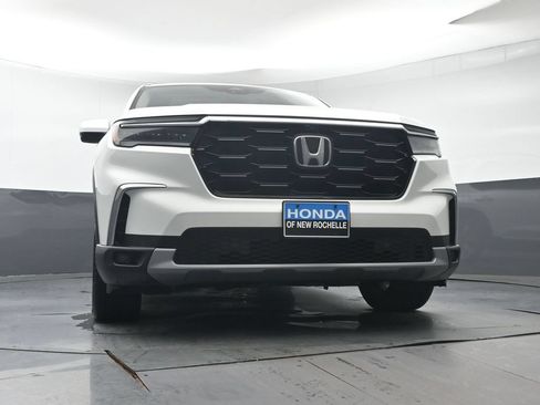Used 2023 Honda Pilot Elite image 39