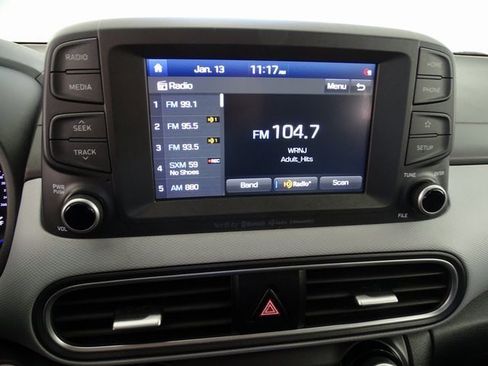 Used 2020 Hyundai Kona Limited image 16