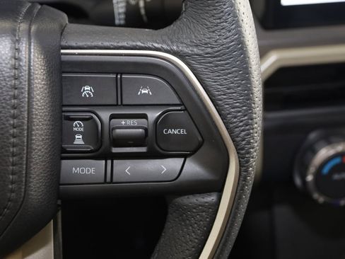 Used 2025 Toyota Tacoma TRD Off-Road image 35