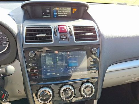 Used 2018 Subaru Forester 2.5i Premium w/ All-Weather Package image 16