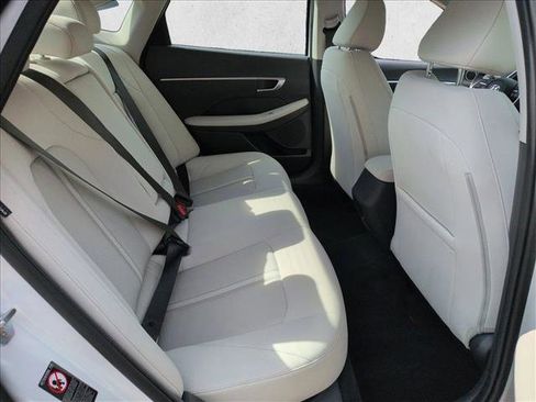 Used 2022 Hyundai Sonata SEL image 18