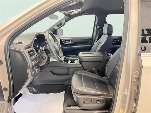 Certified 2024 Chevrolet Suburban Premier image 18