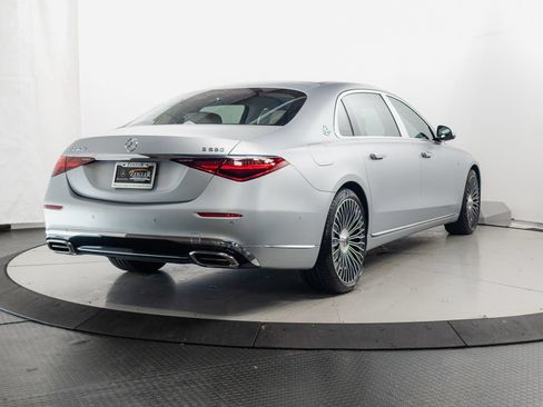 Used 2024 Mercedes-Benz Maybach S 680 4MATIC image 38