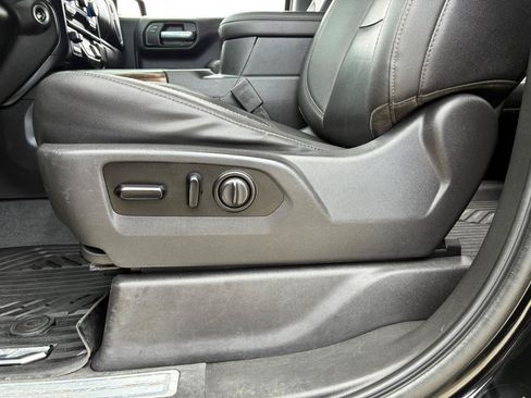 Used 2021 Chevrolet Silverado 1500 LT Trail Boss w/ Convenience Package II AWD/4WD image 15
