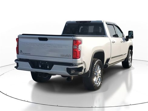 Certified 2024 Chevrolet Silverado 2500 High Country w/ High Country Premium Package image 4