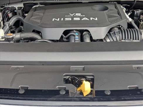 New 2025 Nissan Armada SL image 15