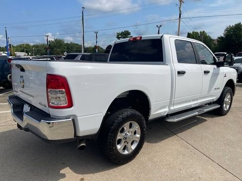 Used 2024 RAM 2500 Big Horn w/ Off Road Package AWD/4WD image 3