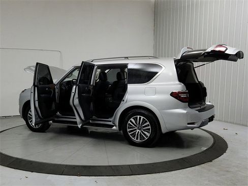 Used 2021 Nissan Armada SL w/ Captain's Chairs Package image 13